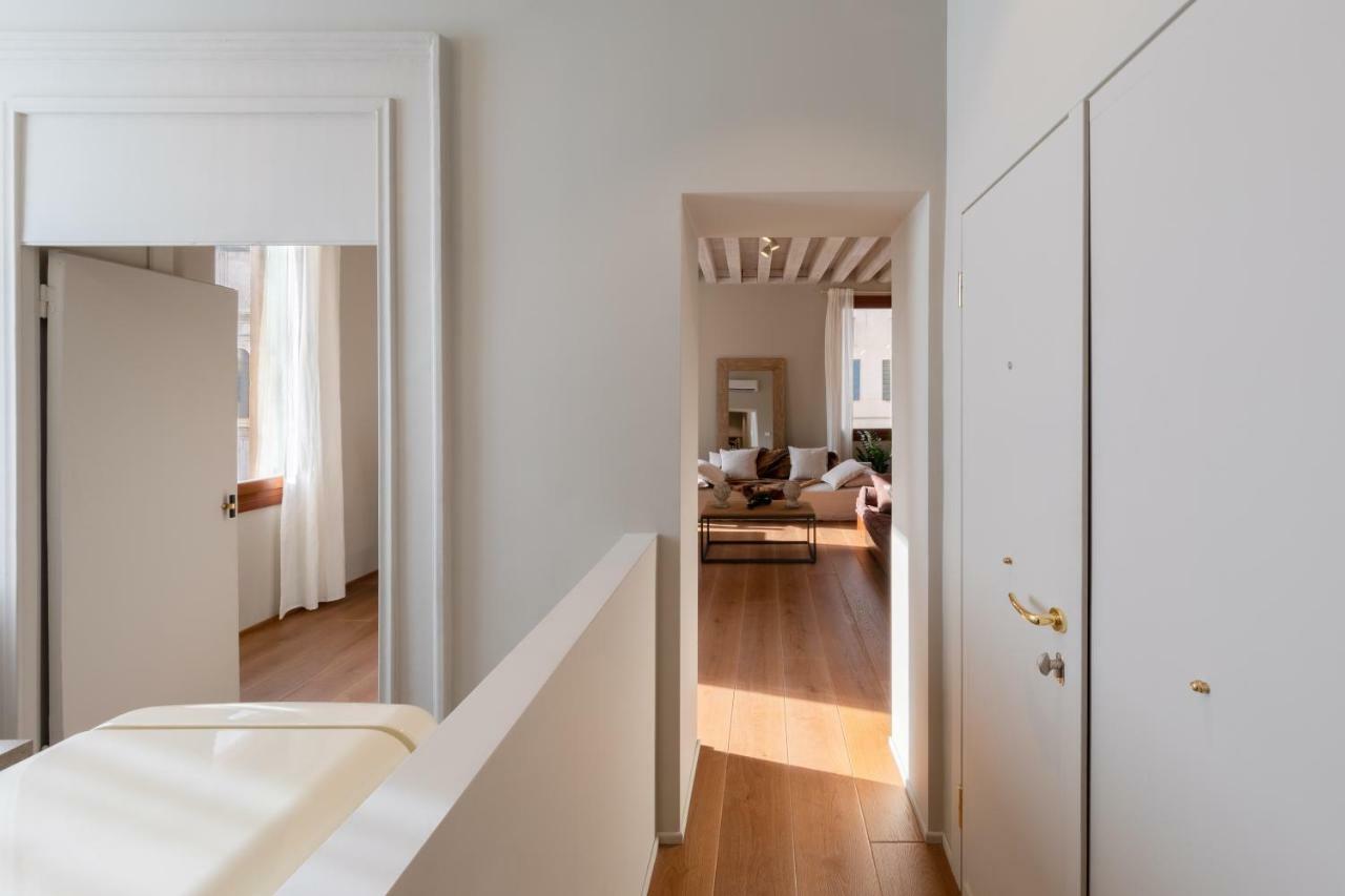 Bridge Of Sighs Luxurious Apartment Венеция Екстериор снимка